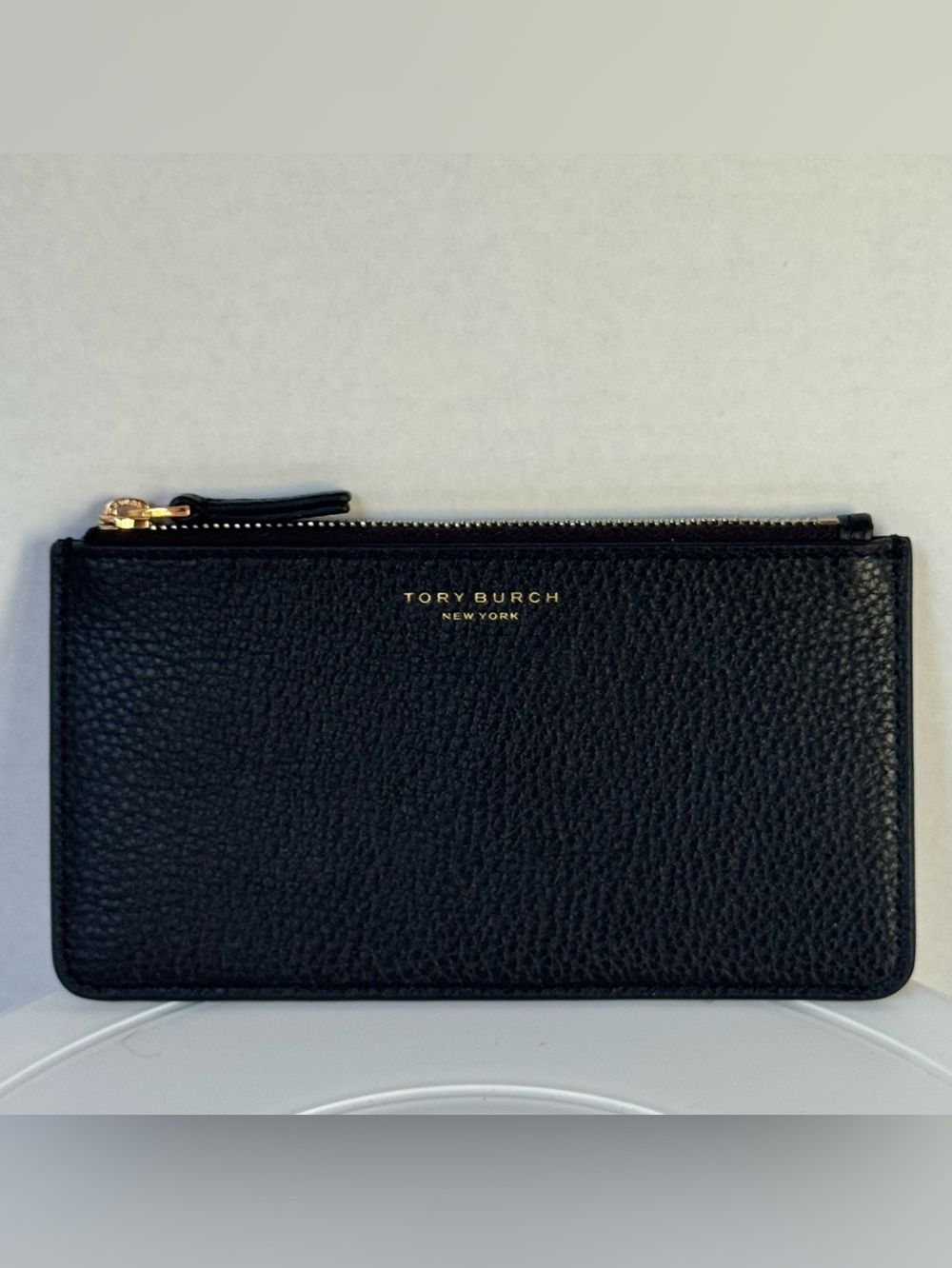 Tory Burch Black Pebbled Leather Zip Around Card Holder Wallet gold tone zip NEW